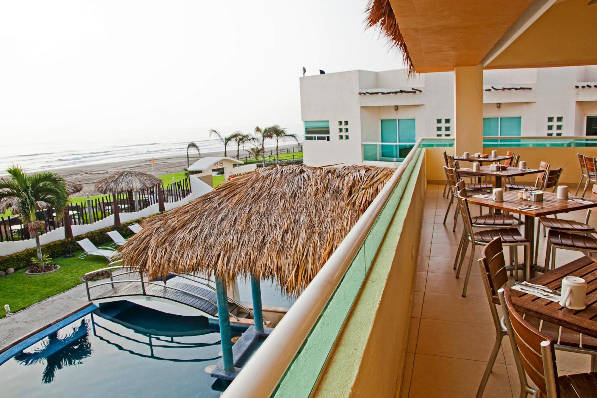 Artisan Playa Esmeralda Family Beach Hotel Playa Chachalacas Esterno foto